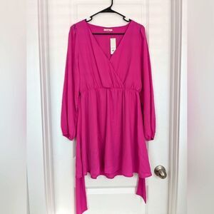 Francesca's Fushia Pink Long Sleeve Romper Size Medium NWT